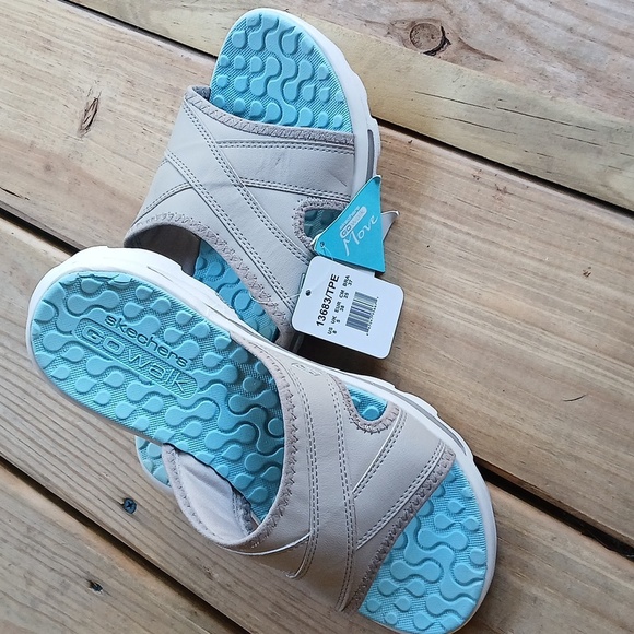 Women's skechers GO walk shoes size 8 New with tags - Picture 7 of 7